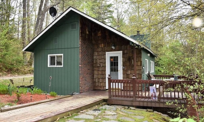 Lisbon House | Cozy White Mountain Cabin w/Hot Tub & Fireplace.
