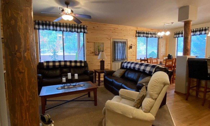 Show Low Condo | Cozy White Mountain Getaway!