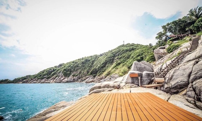 Baan Tai Cottage | Cozy Wooden Bungalow with double bed