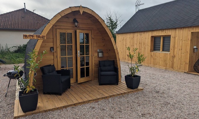 Saint-Eulien House | Cozy Wooden Cabin with Terrace and Parking in Renovated Family Property
