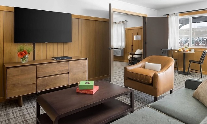 Jackson Hotel | Cozy Wyoming Lodge Just 5 Mins from Jackson Hole City Center w/Dining
