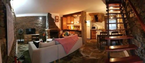 Castelo Branco House | Cozy Xisto