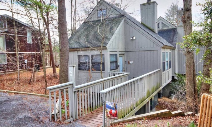 Basye House | CozyBearCave at Lake Laura