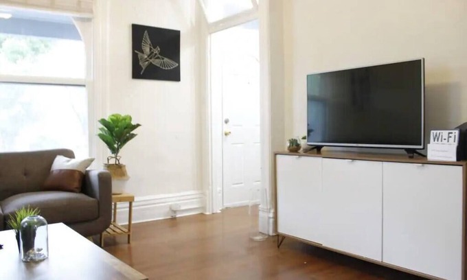 Pueblo Apartment | CozyModern Victorian Pet-friendly 2BRApt in Pueblo