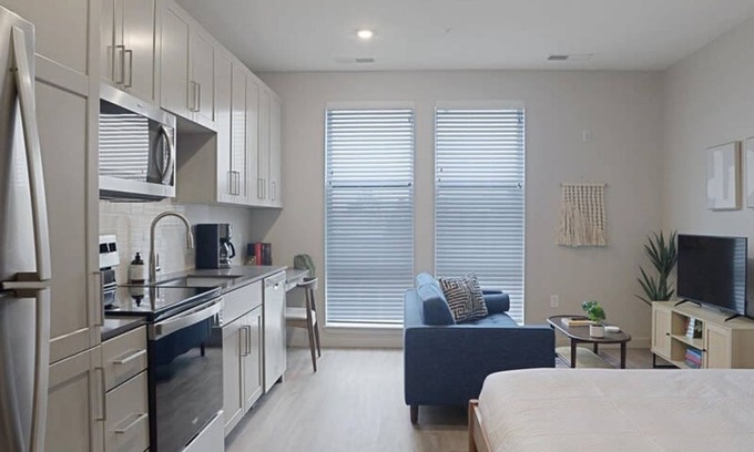 Lower Lawrenceville Apartment | Cozysuites Dream SDO Lawrenceville