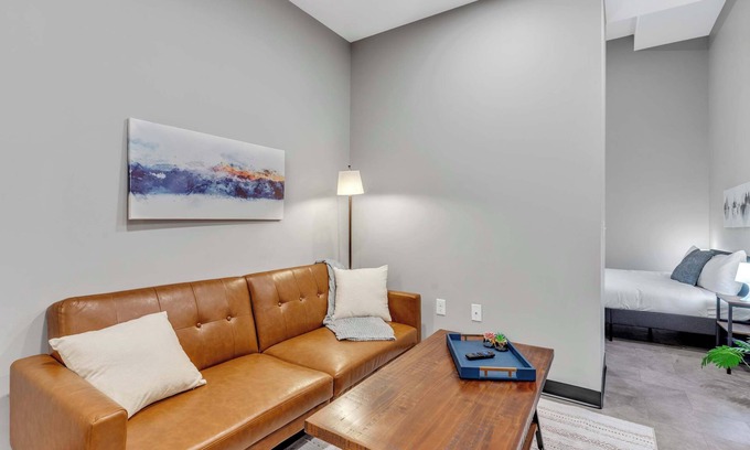 Strip District Apartment | CozySuites Modern 1BR in Downtown Pitts #14