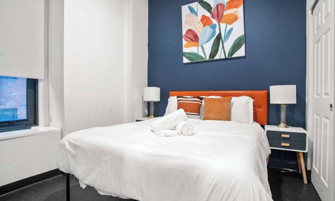 Cultural District Apartment | CozySuites Stunning 1BR in Downtown Pitts 41