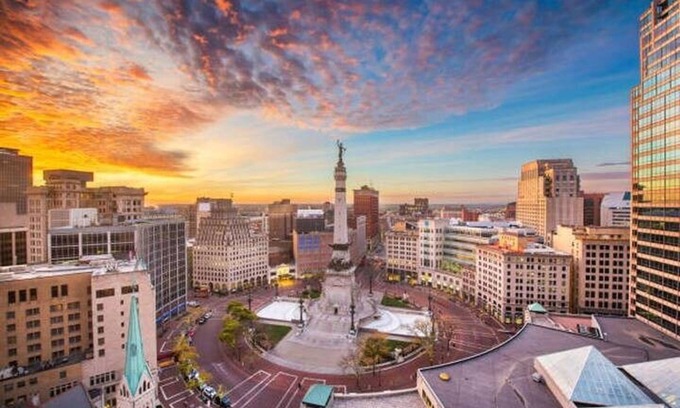 Cole-Noble District Apartment | Cozysuites TWO Stylish Apts Monument Circle Indy
