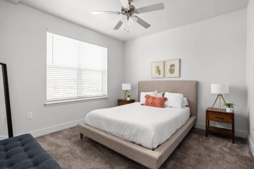 Indianapolis Apartment | Cozysuites Upscale 2BR near Fashion Mall