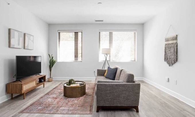 Meridian-Kessler Apartment | CozySuites | Upscale Modern 2BR Broad Ripple