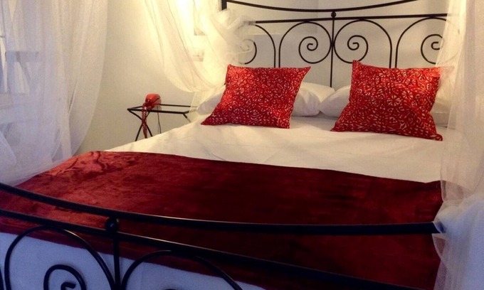 Jarandilla de la Vera Apartment | CR * Planeta Vera Apartment. Loft (Hazelnut). Ideal couples