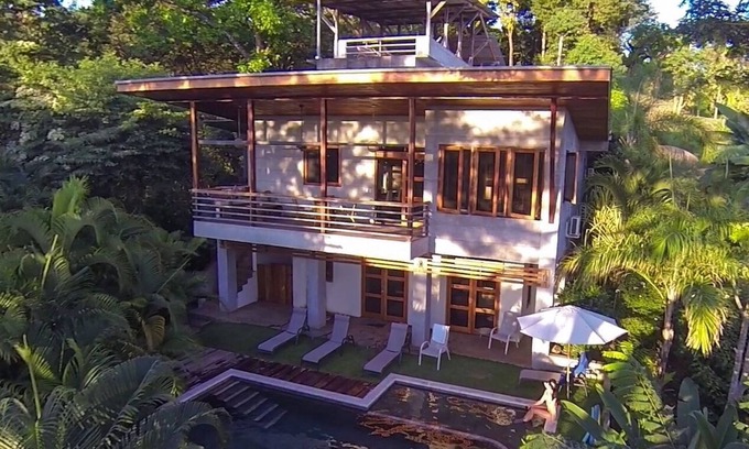 Mal Pais House | Casa Mirador-4 Bd with/Pool and Ocean view