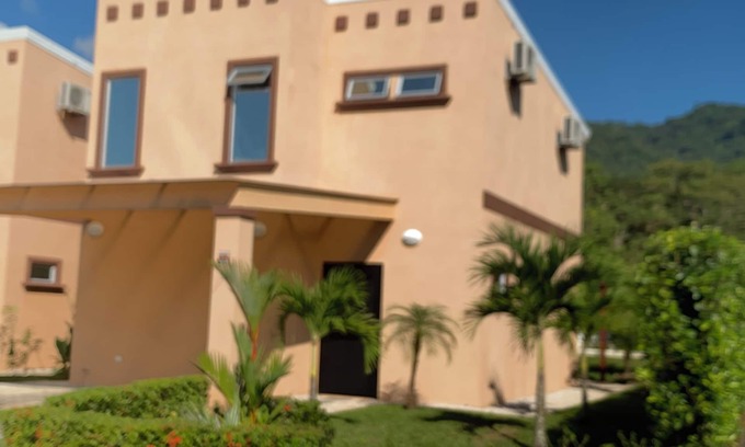 Puntarenas Villa | Casa Bella - Tropical Private Retreat (short walk to the beach)