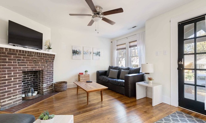 Downtown House | Craftsman near Downtown & Duke- Fabulous Location!