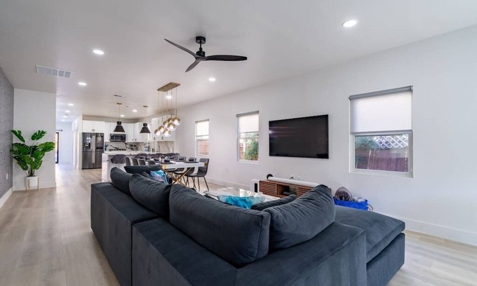 Kessler House | *Craftsman's Paradise - 12 Guest Gorgeous Home*
