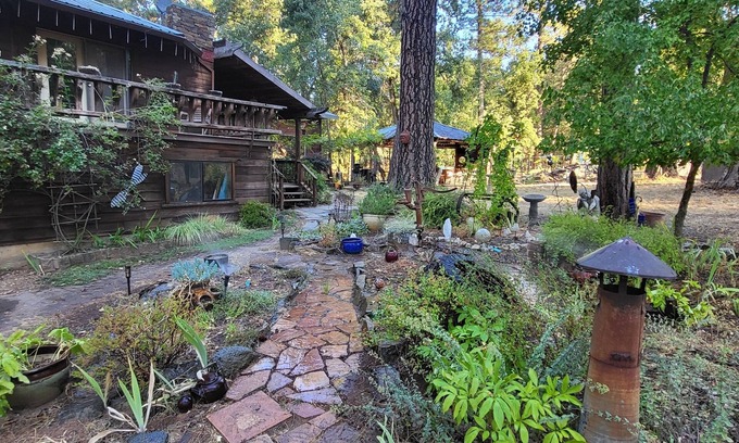 Glencoe House | craftsman style home on goldrush townsite of Sandy Gulch.