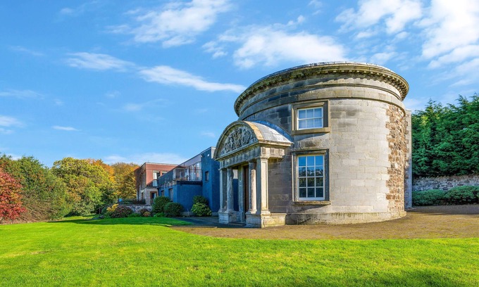 Turnhouse Apartment | Craigiehall Temple - historic property built 1759