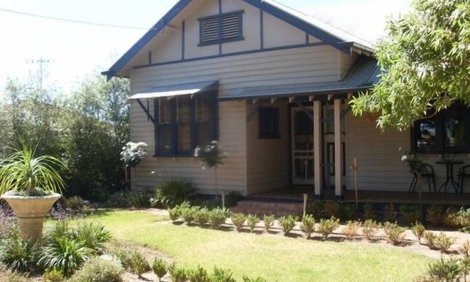 Moama House | Cranbel House - Californian Bungalow Style