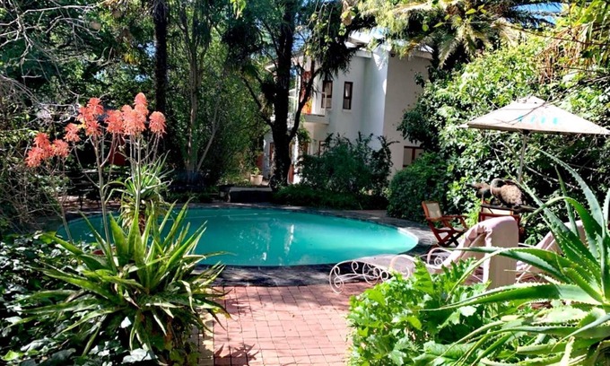 Ladybrand Hotel | Cranberry Cottage