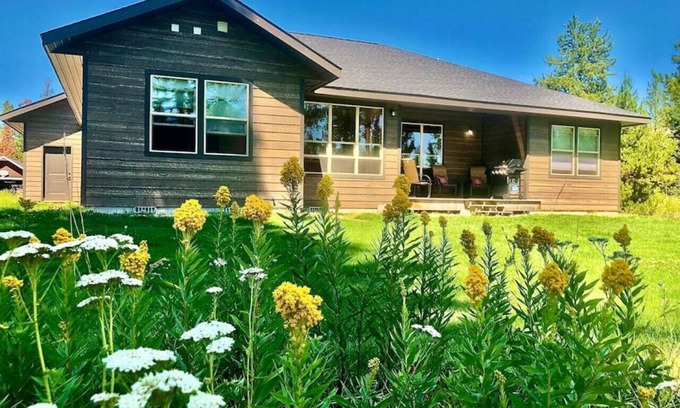 Tamarack Resort Apartment | Crane Shores Cabin .