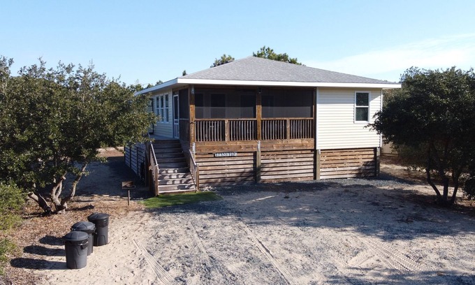 Carova Beach Cottage | Crash Pad in Carova Beach, NC is the perfect place for your next beach vacation.