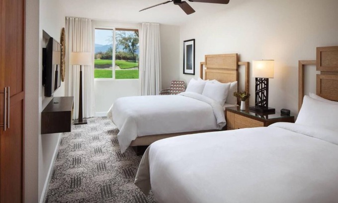 Palm Desert Hotel | Crashing at Cochella