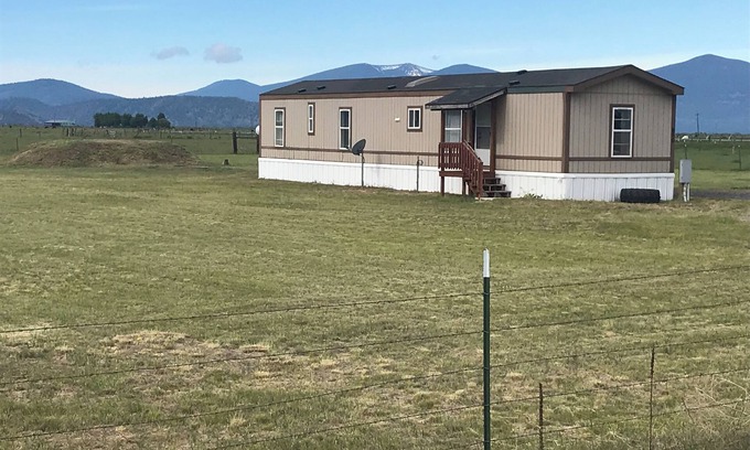 Chiloquin House | Crater Lake, Chiloquin house in the country