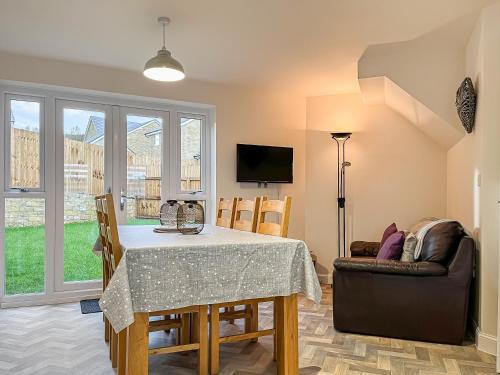 Buxton House | Crawshaw Cottage