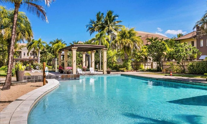 Westcourt Apartment | Crazy About Cairns - Poolview Apartment