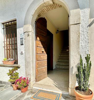 Manerba del Garda Apartment | Creatività at Lake Garda