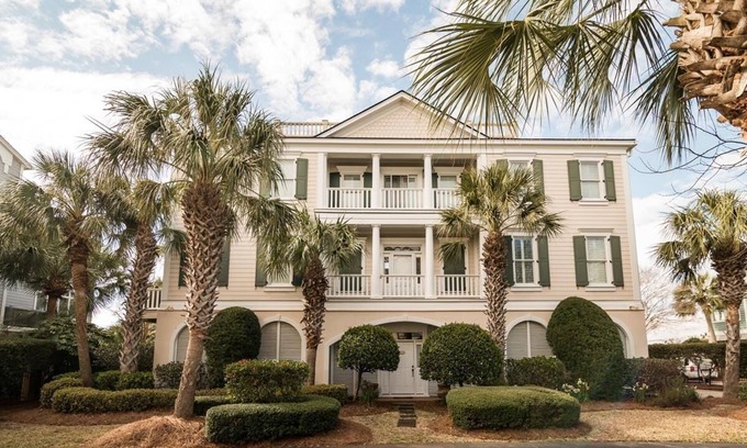 Litchfield by the Sea House | Creek Front Beach House in gated Litchfield by the Sea