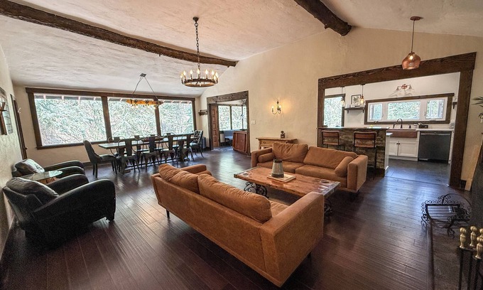 Kerr Gulch Cabin | Creek Retreat- Hot Tub with Views