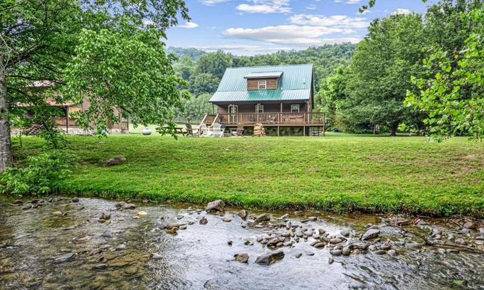 Cosby House | Creekside #3580