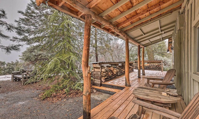 Pinehurst Cabin | Creekside Cabin 8 Mi to Kings Canyon National Park