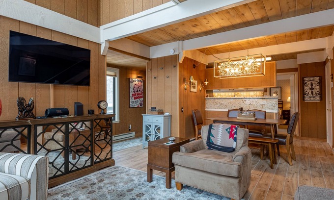 Sun Valley Condo | Creekside Condo 1296 - Bright & Sunny w/Sun Valley Amenities & Mountain View
