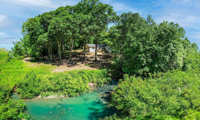 Sunset Road House | Creekside cottage~hot tub~park