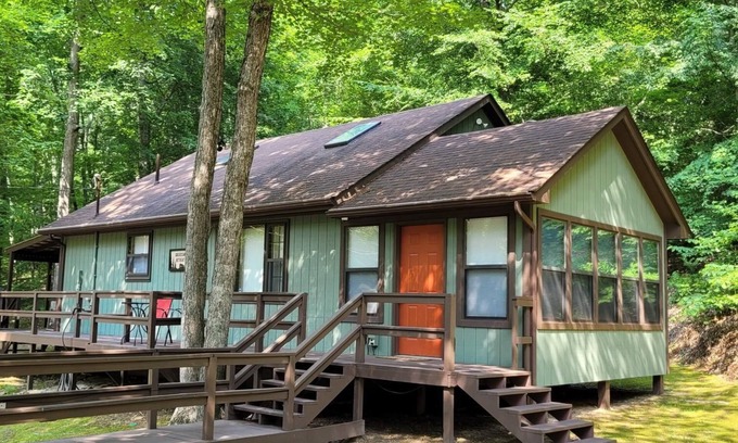 Falls of Rough House | Creekside Retreat is a newly remodeled secluded getaway in a lakeside community!
