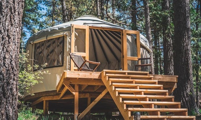Idyllwild House | Creekside Yurt: EV Charger, New Heater/AC, Grill, Hammock, Pets OK