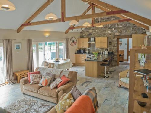 Llangynog House | Creigiau Cottage Llansteffan