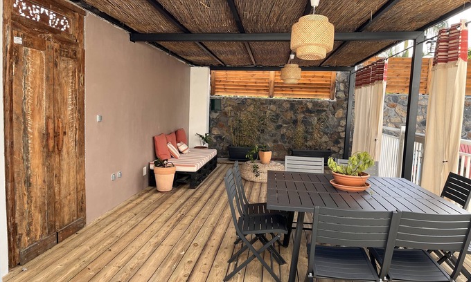 Trois Mares House | Creole villa La Casita with pool and jacuzzi