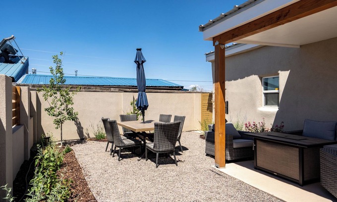 Santa Fe House | Crescent Moon Casita