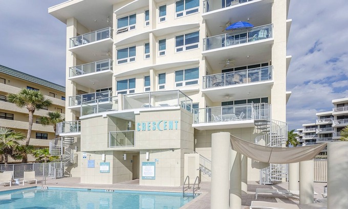 Siesta Key Condo | Crescent Siesta Key Unit 406. Thanksgiving Week Available!
