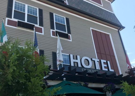 South Side Hotel | Crescent Suites Hotel