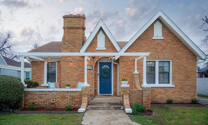 Crestwood Cottage | Crestwood Cottage