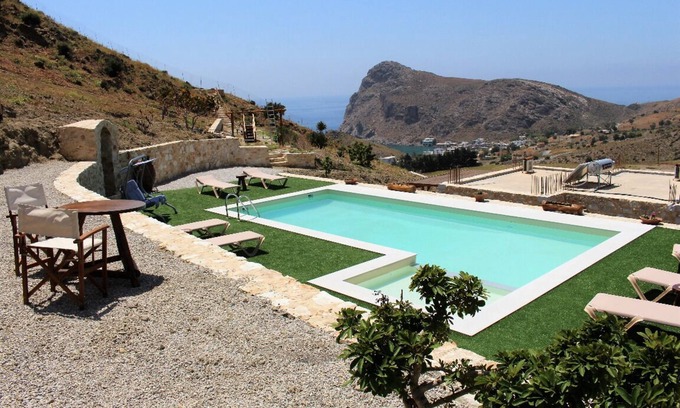 Lentas Apartment | Cretan idyll by the sea 4 people