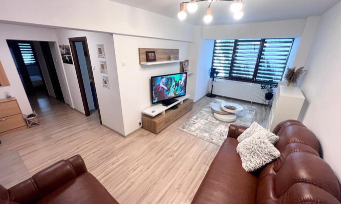 Craiova Apartment | CRISTAL Home Boutique Apartment 1 - Confort, Spatios, Linistit, Zona de interes