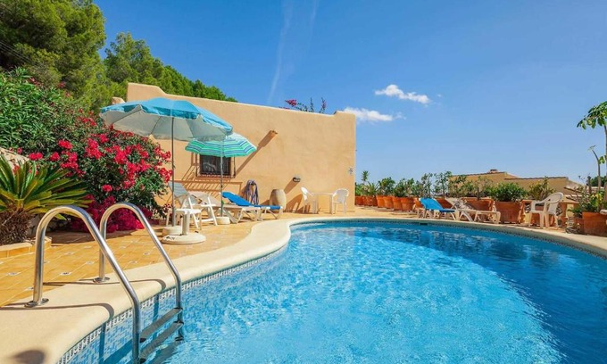 Benimeit Villa | Crisuli
