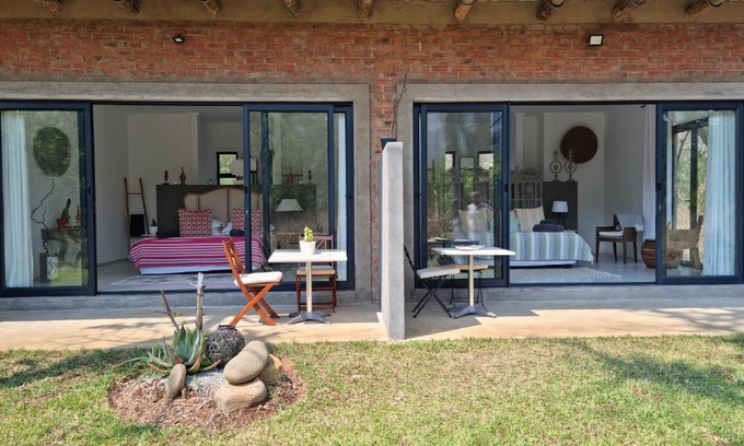 Schoemanskloof Apartment | Crocodile Sands River Cabanas