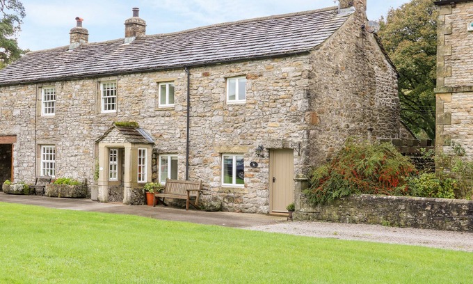 Arncliffe Cottage | CROFT COTTAGE, with a garden in Arncliffe