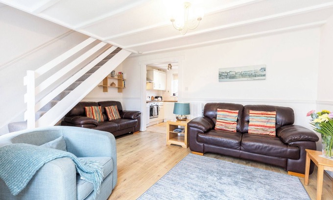 St. Florence Cottage | Crofters Cottage, Holiday Cottage Ivy Tower Village, St Florence, Sleeps 5, 3 bedrooms, bathrooms
